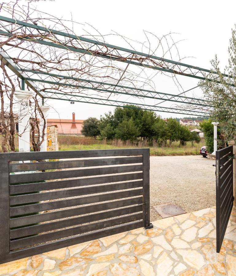 Holiday Home Bukovac PUY Exterior foto