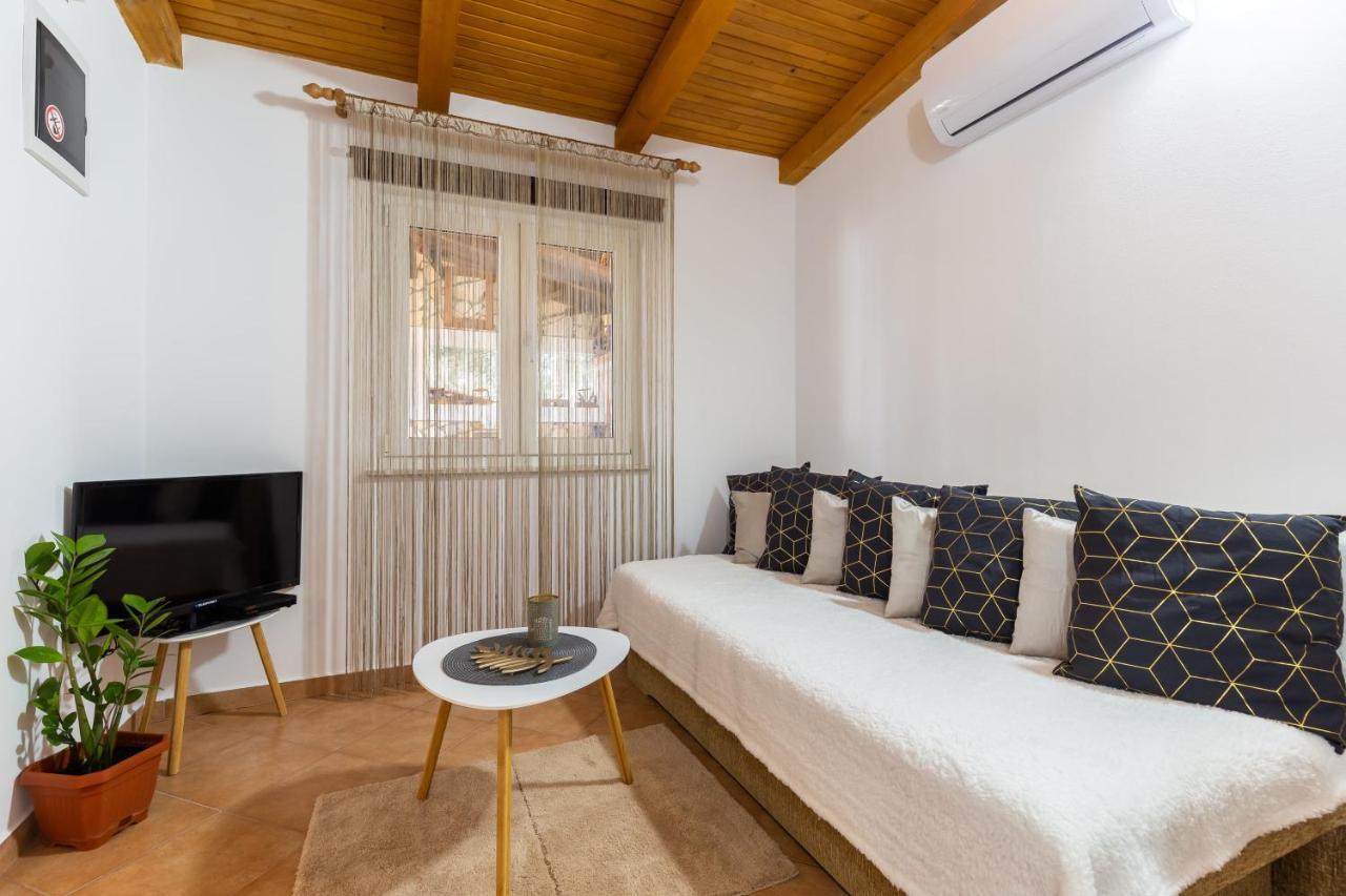 Holiday Home Bukovac PUY Exterior foto